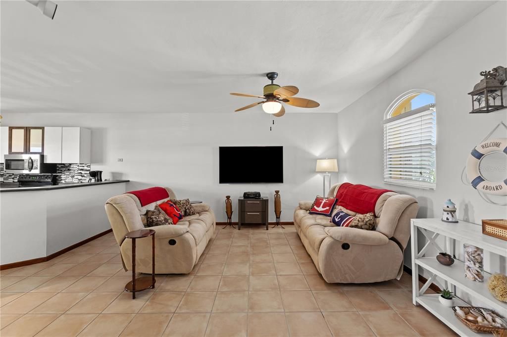 For Sale: $575,000 (3 beds, 3 baths, 2400 Square Feet)