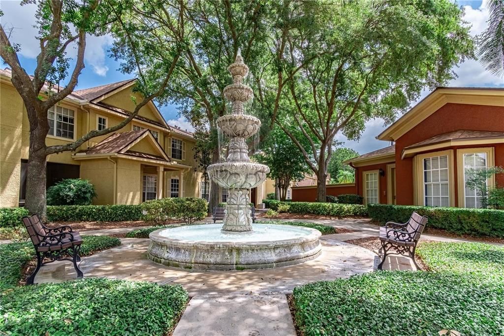 合同活跃: $1,295 (1 贝兹, 1 浴室, 708 平方英尺)