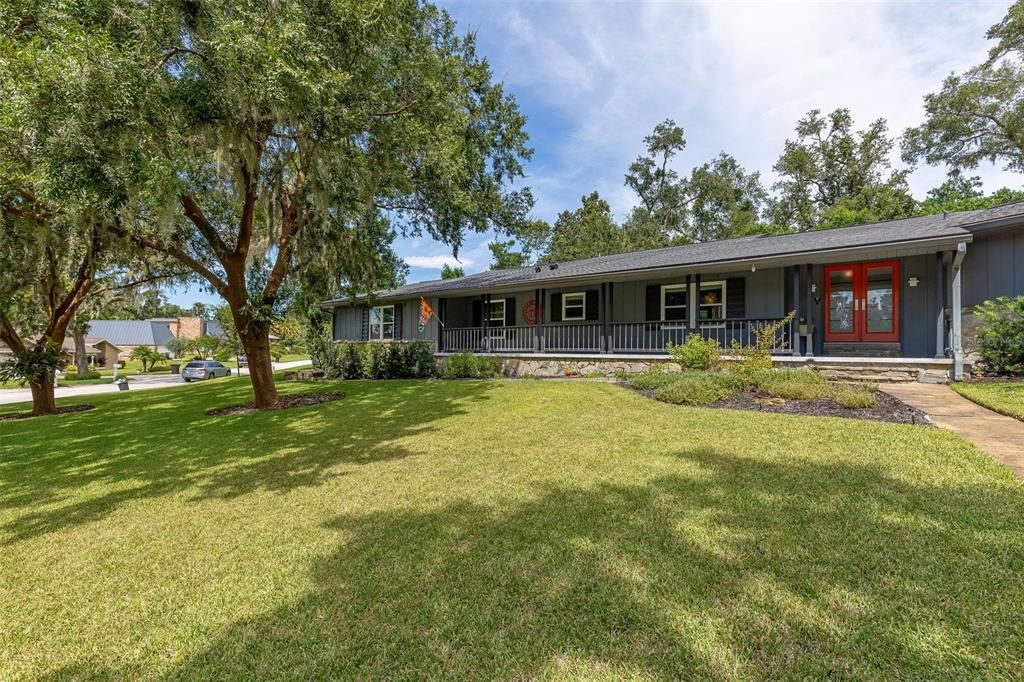 For Sale: $624,900 (4 beds, 2 baths, 3293 Square Feet)