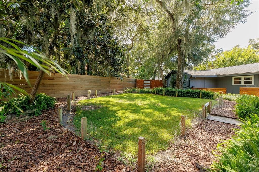 For Sale: $624,900 (4 beds, 2 baths, 3293 Square Feet)