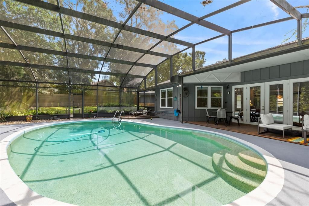 For Sale: $624,900 (4 beds, 2 baths, 3293 Square Feet)