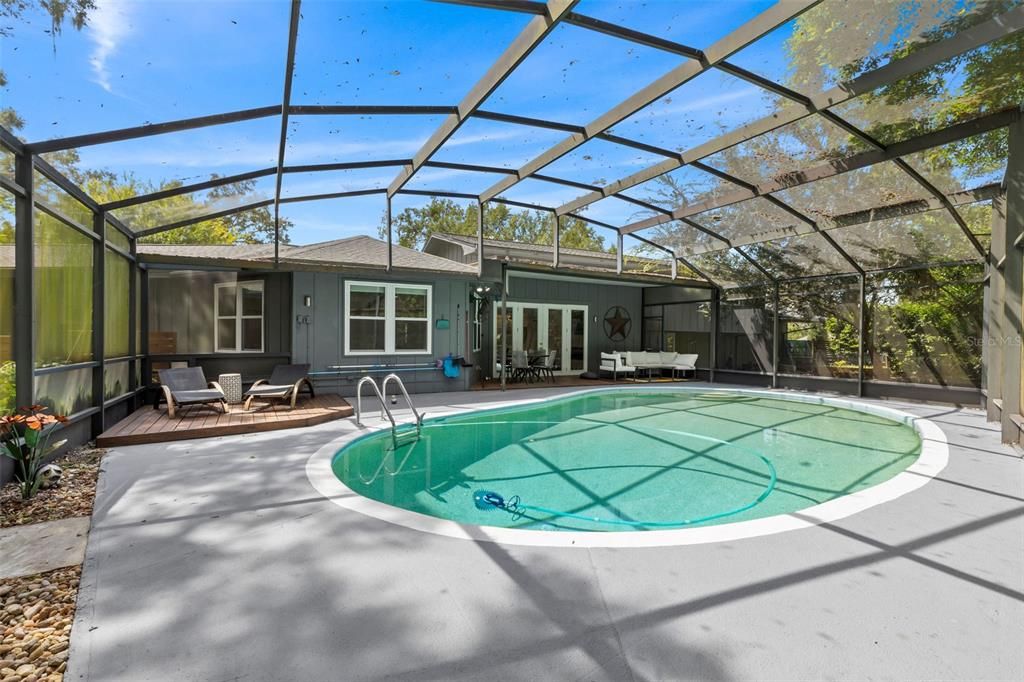 For Sale: $624,900 (4 beds, 2 baths, 3293 Square Feet)