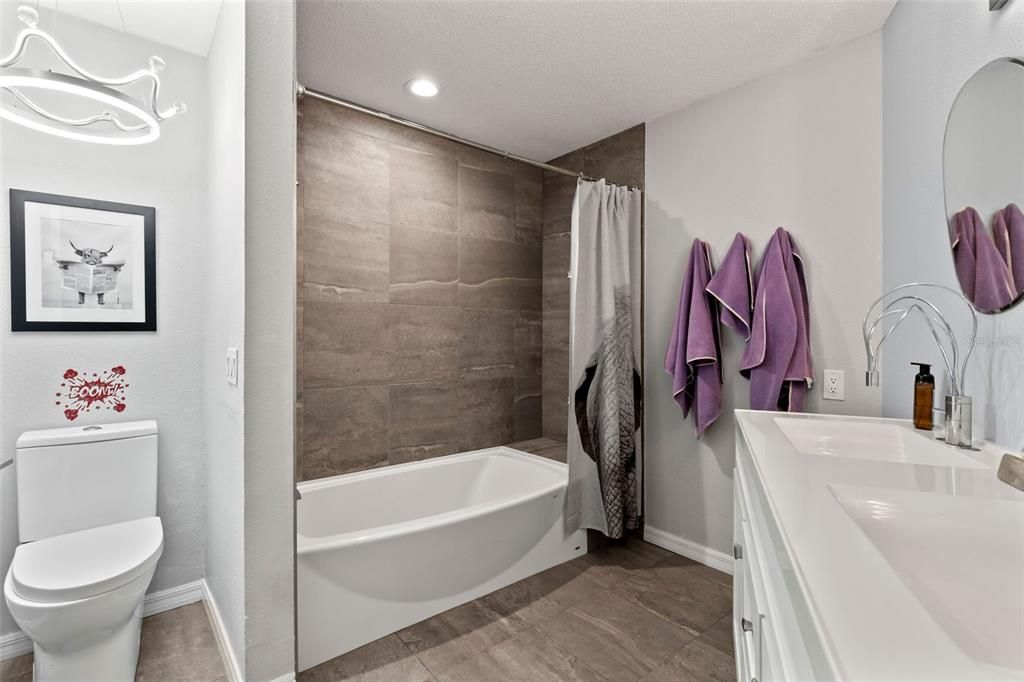 For Sale: $624,900 (4 beds, 2 baths, 3293 Square Feet)