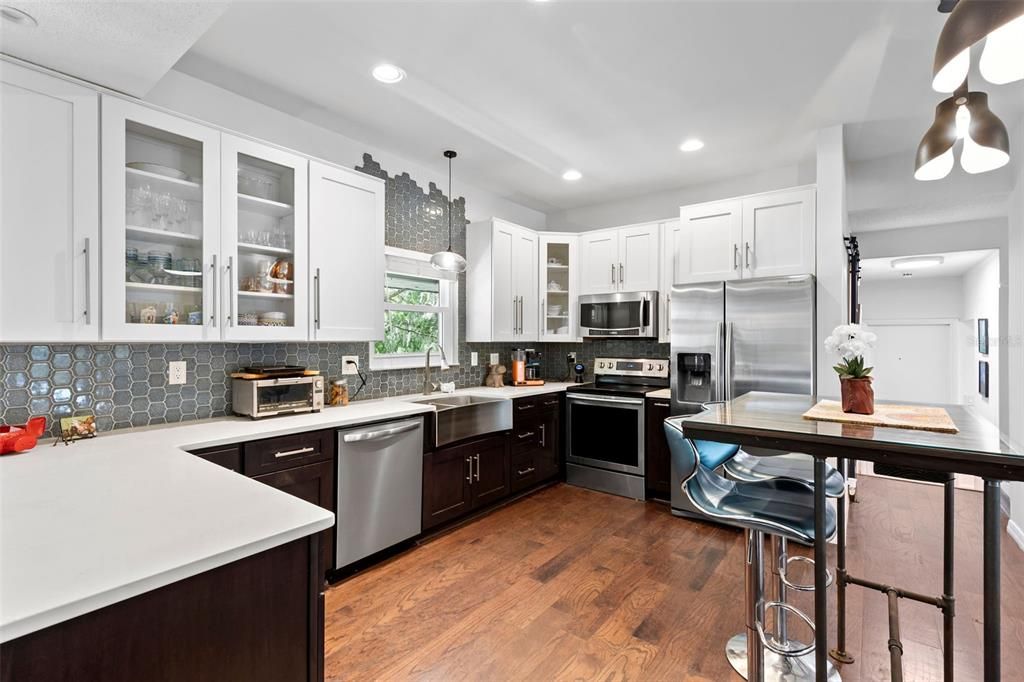 For Sale: $624,900 (4 beds, 2 baths, 3293 Square Feet)