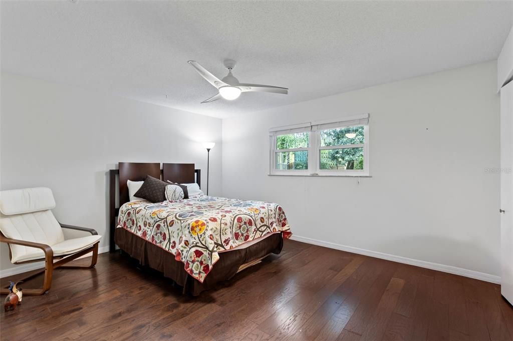 For Sale: $624,900 (4 beds, 2 baths, 3293 Square Feet)