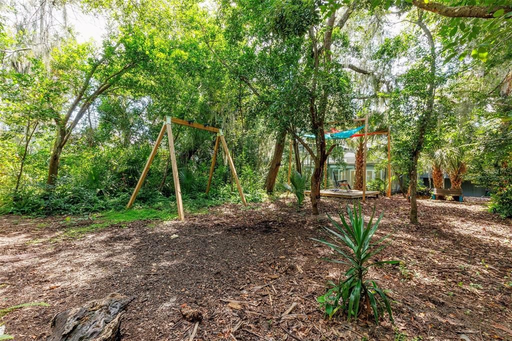 For Sale: $624,900 (4 beds, 2 baths, 3293 Square Feet)