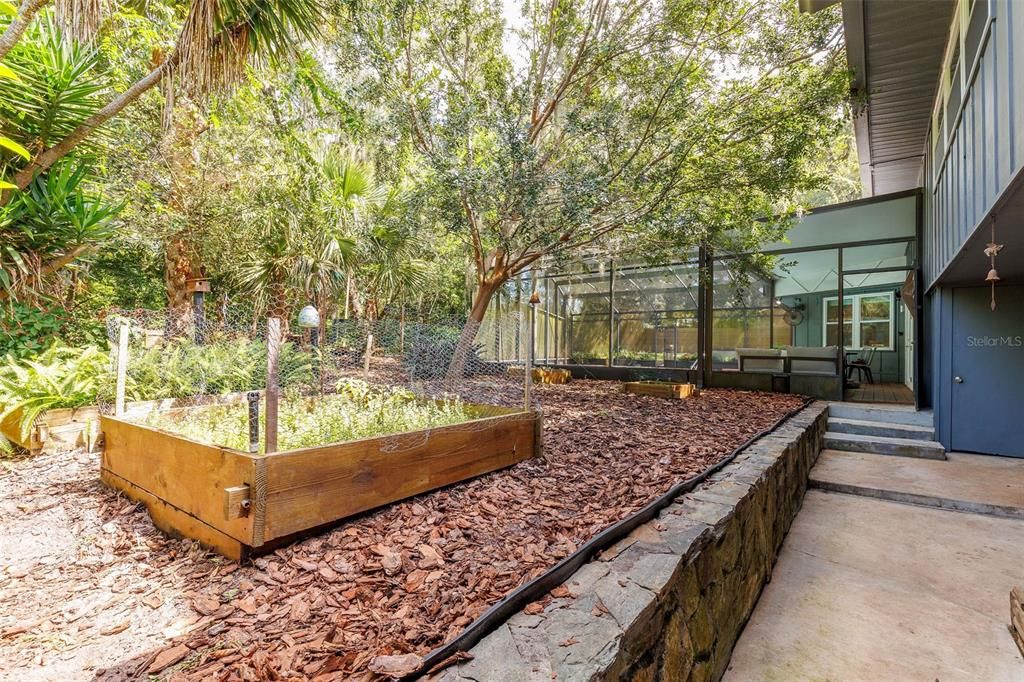 For Sale: $624,900 (4 beds, 2 baths, 3293 Square Feet)