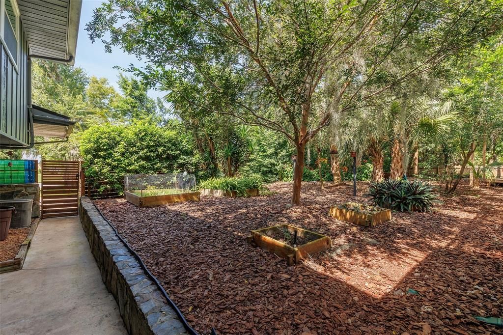 For Sale: $624,900 (4 beds, 2 baths, 3293 Square Feet)