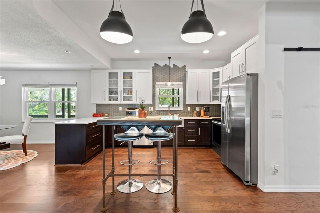 For Sale: $624,900 (4 beds, 2 baths, 3293 Square Feet)