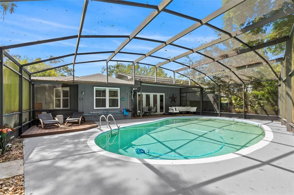 For Sale: $624,900 (4 beds, 2 baths, 3293 Square Feet)