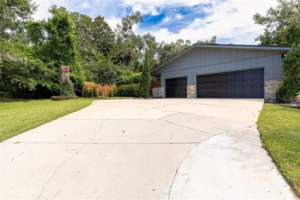 For Sale: $624,900 (4 beds, 2 baths, 3293 Square Feet)