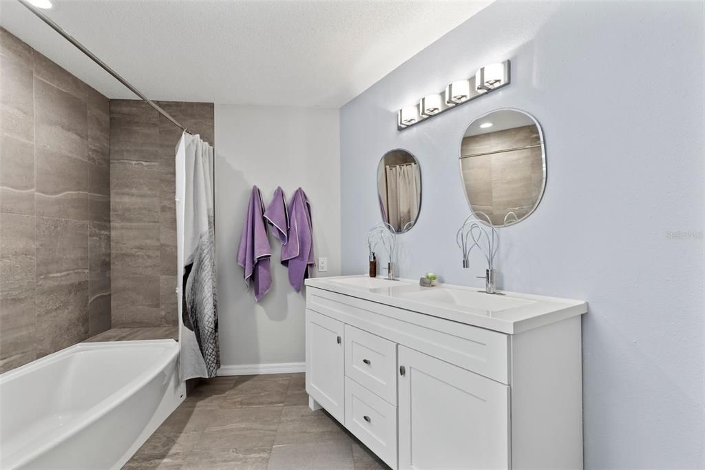 For Sale: $624,900 (4 beds, 2 baths, 3293 Square Feet)