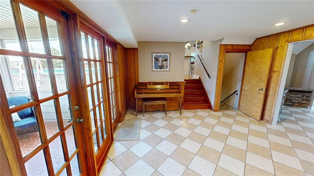 For Sale: $549,000 (4 beds, 2 baths, 3224 Square Feet)