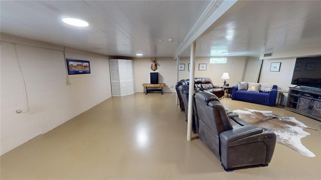 For Sale: $549,000 (4 beds, 2 baths, 3224 Square Feet)