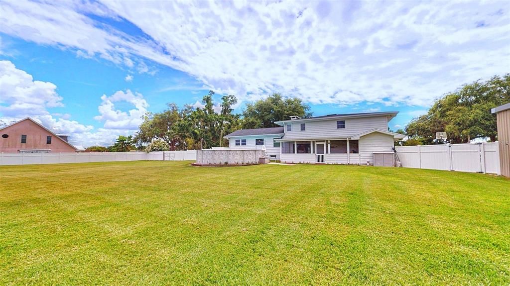 For Sale: $549,000 (4 beds, 2 baths, 3224 Square Feet)