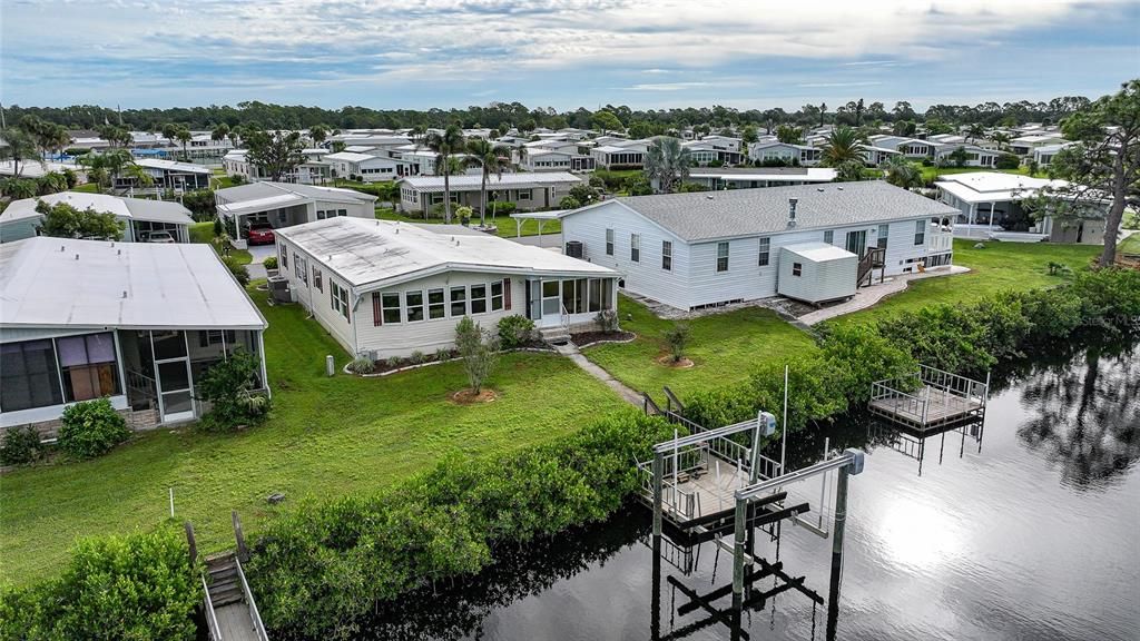 合同活跃: $189,000 (2 贝兹, 2 浴室, 1392 平方英尺)