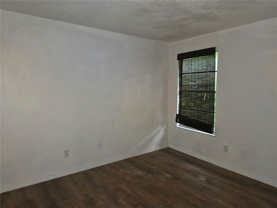 待售: $239,000 (2 贝兹, 2 浴室, 1006 平方英尺)