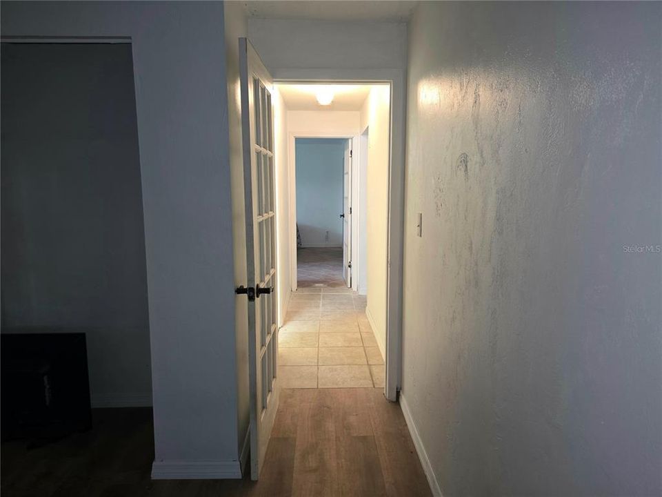 待售: $239,000 (2 贝兹, 2 浴室, 1006 平方英尺)