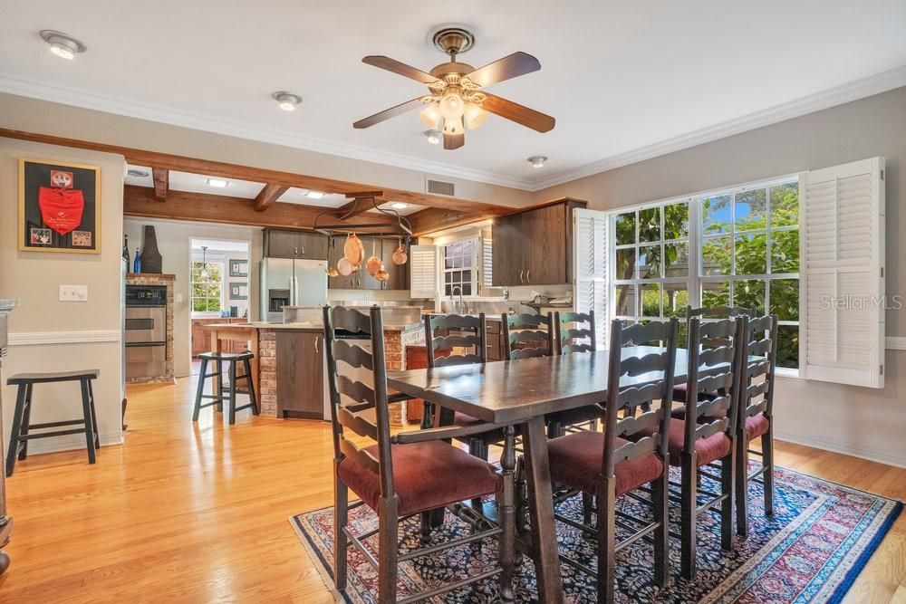 待售: $750,000 (3 贝兹, 3 浴室, 2913 平方英尺)