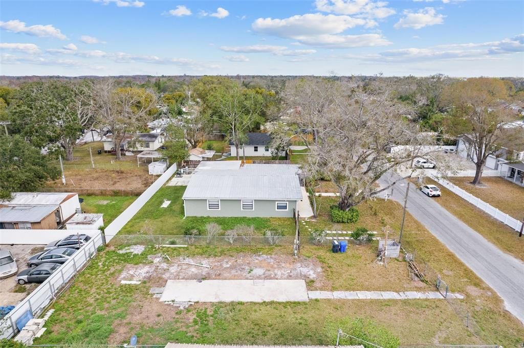 合同活跃: $140,000 (0.12 acres)