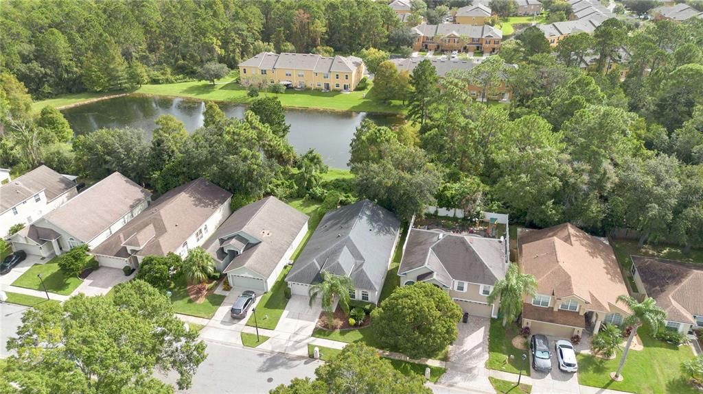 合同活跃: $465,000 (4 贝兹, 2 浴室, 1970 平方英尺)