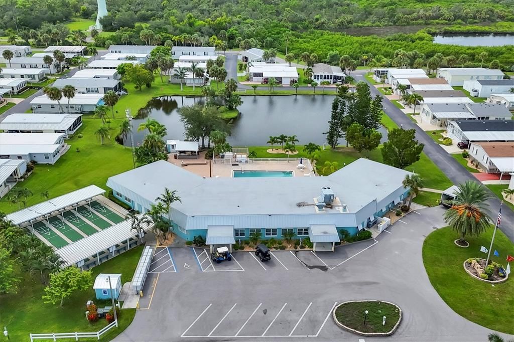 На продажу: $159,900 (2 спален, 2 ванн, 1056 Квадратных фут)