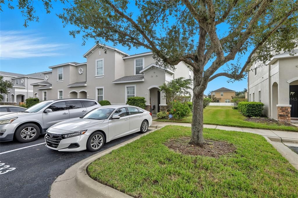 For Sale: $255,000 (3 beds, 3 baths, 1572 Square Feet)