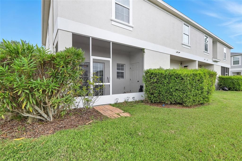 For Sale: $255,000 (3 beds, 3 baths, 1572 Square Feet)