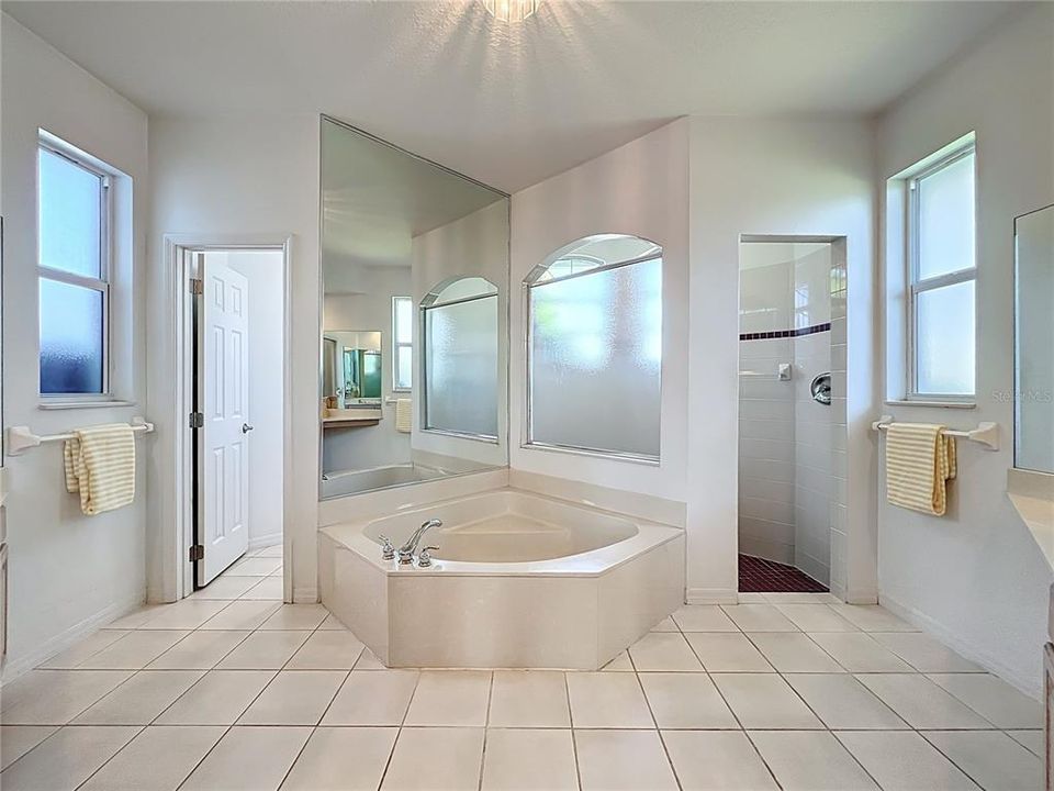 Active With Contract: $630,000 (4 beds, 3 baths, 2415 Square Feet)