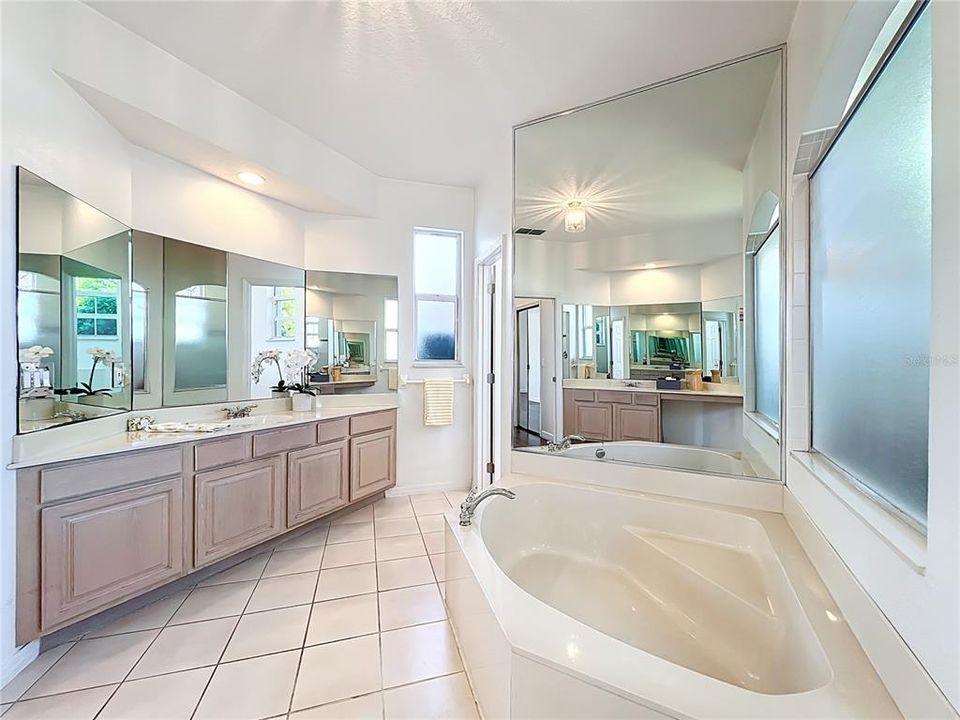 Active With Contract: $630,000 (4 beds, 3 baths, 2415 Square Feet)