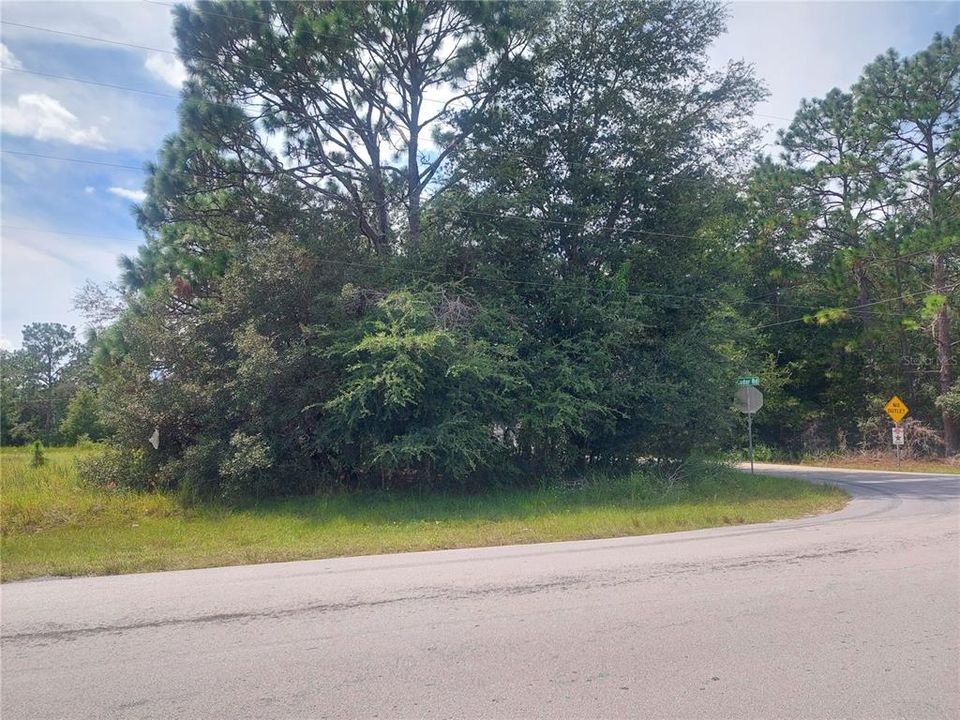 На продажу: $40,000 (0.26 acres)