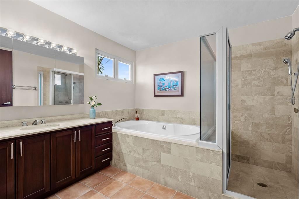 待售: $8,800,000 (4 贝兹, 4 浴室, 4223 平方英尺)