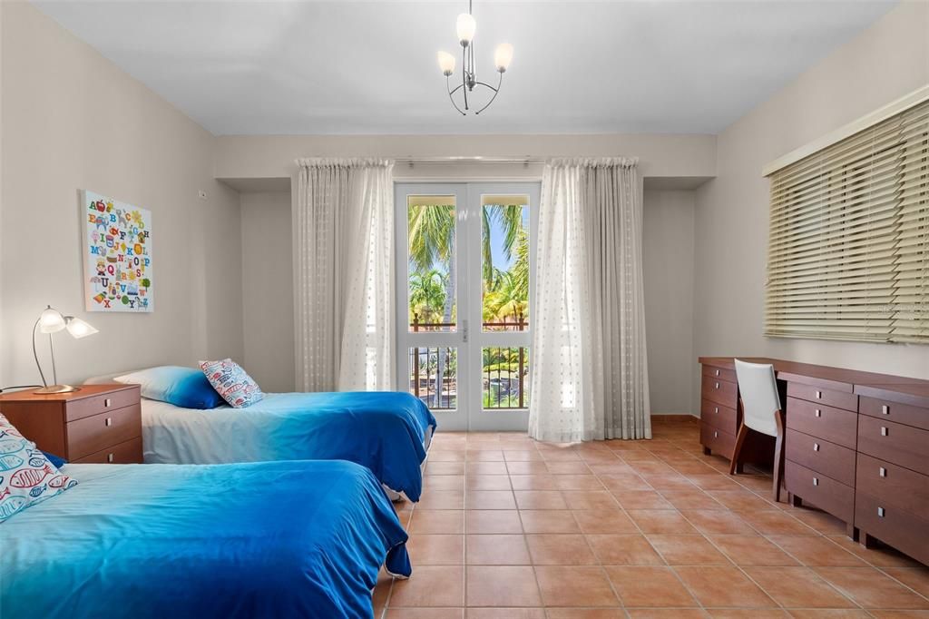 待售: $8,800,000 (4 贝兹, 4 浴室, 4223 平方英尺)