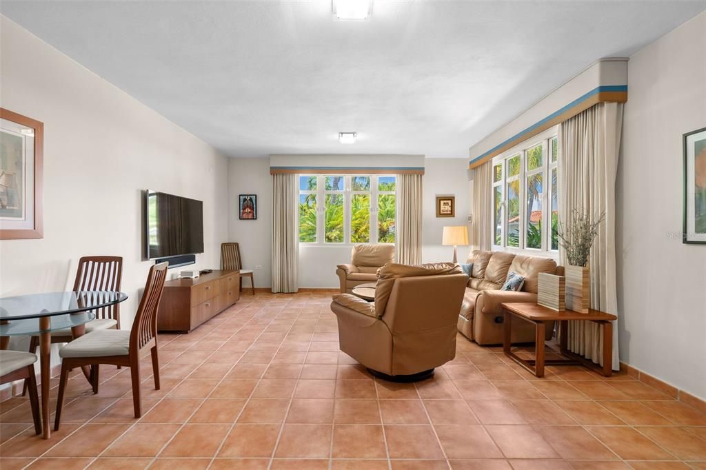 待售: $8,800,000 (4 贝兹, 4 浴室, 4223 平方英尺)