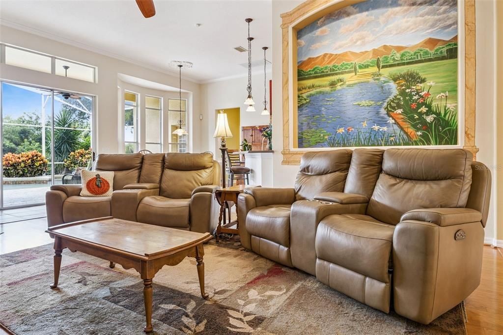 Active With Contract: $819,900 (5 beds, 3 baths, 3502 Square Feet)