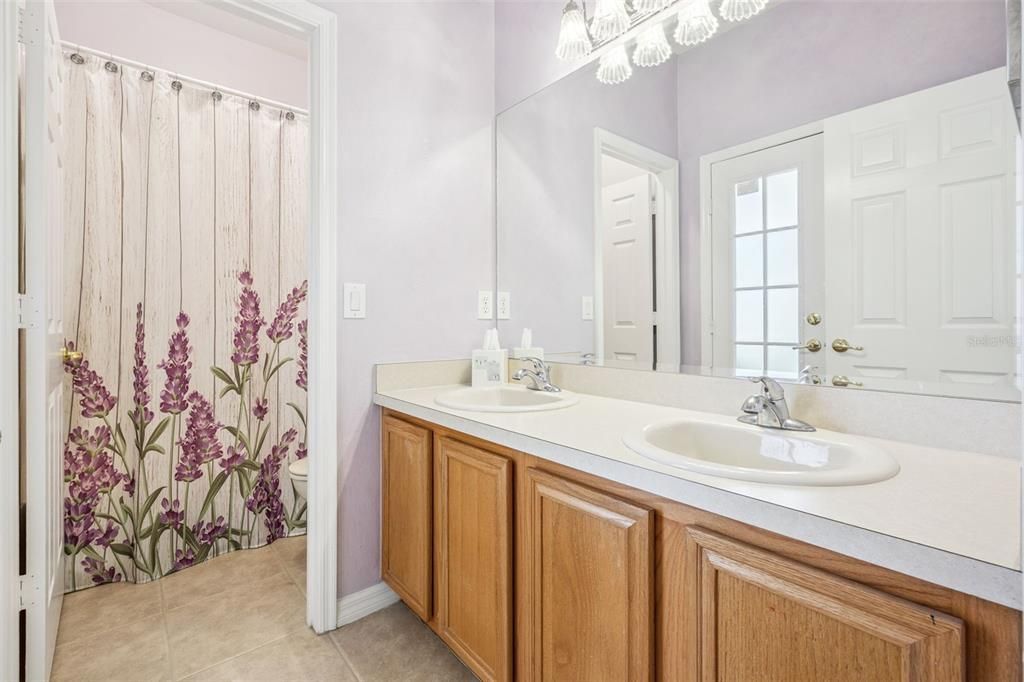 Active With Contract: $819,900 (5 beds, 3 baths, 3502 Square Feet)