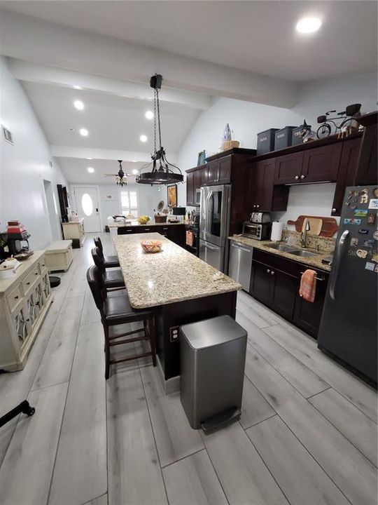 For Rent: $3,650 (3 beds, 2 baths, 1759 Square Feet)