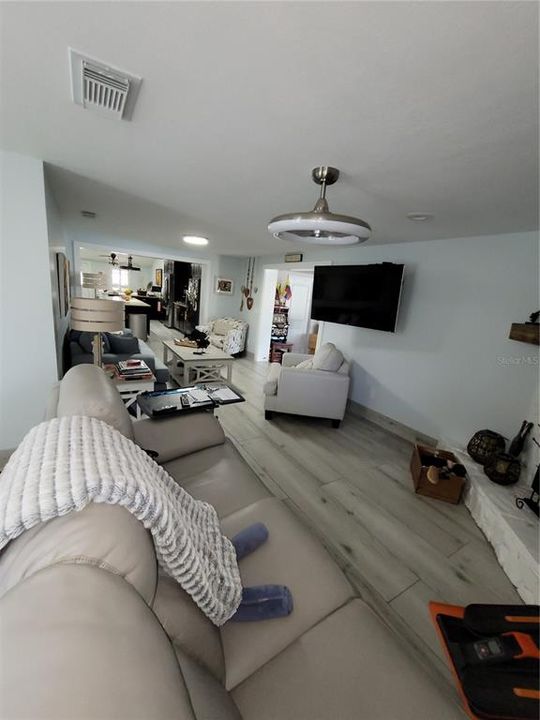 For Rent: $3,650 (3 beds, 2 baths, 1759 Square Feet)