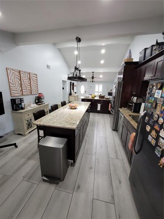 For Rent: $3,650 (3 beds, 2 baths, 1759 Square Feet)