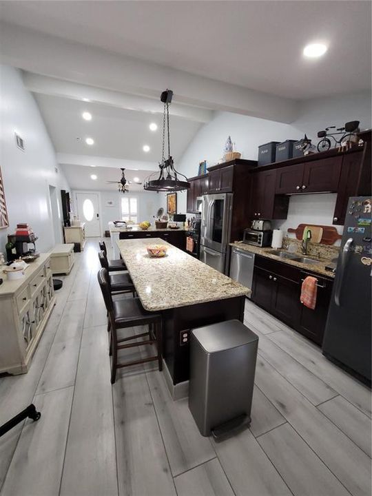 For Rent: $3,650 (3 beds, 2 baths, 1759 Square Feet)