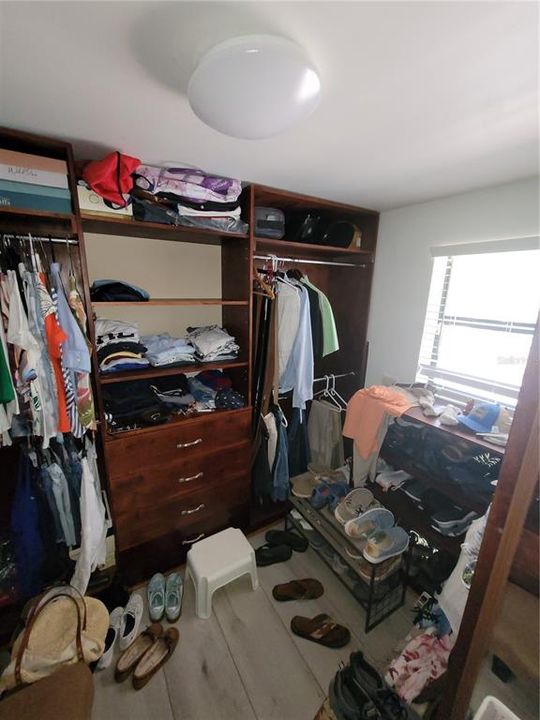 For Rent: $3,650 (3 beds, 2 baths, 1759 Square Feet)