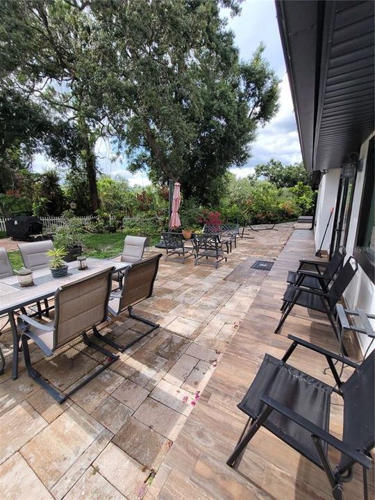 For Rent: $3,650 (3 beds, 2 baths, 1759 Square Feet)