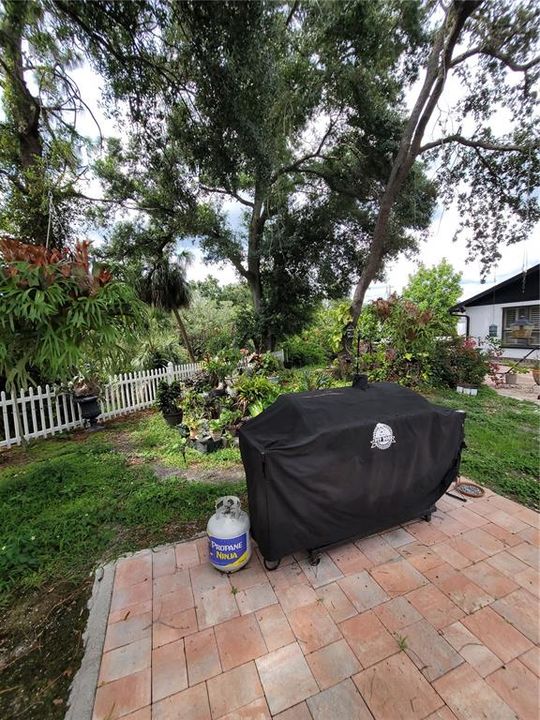 For Rent: $3,650 (3 beds, 2 baths, 1759 Square Feet)