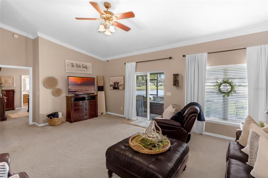 Active With Contract: $375,000 (4 beds, 2 baths, 2144 Square Feet)