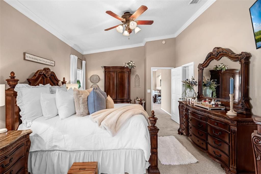 Active With Contract: $375,000 (4 beds, 2 baths, 2144 Square Feet)