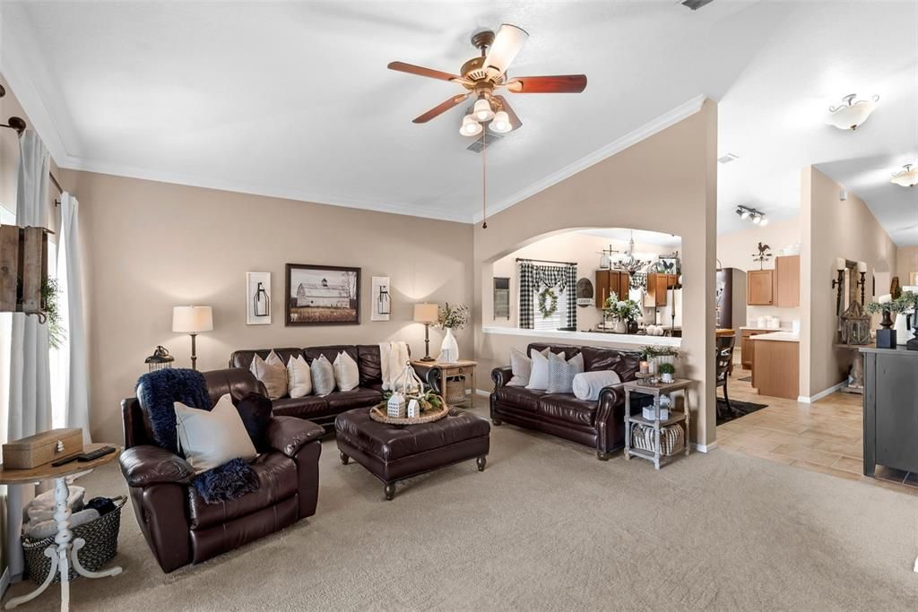 Active With Contract: $375,000 (4 beds, 2 baths, 2144 Square Feet)