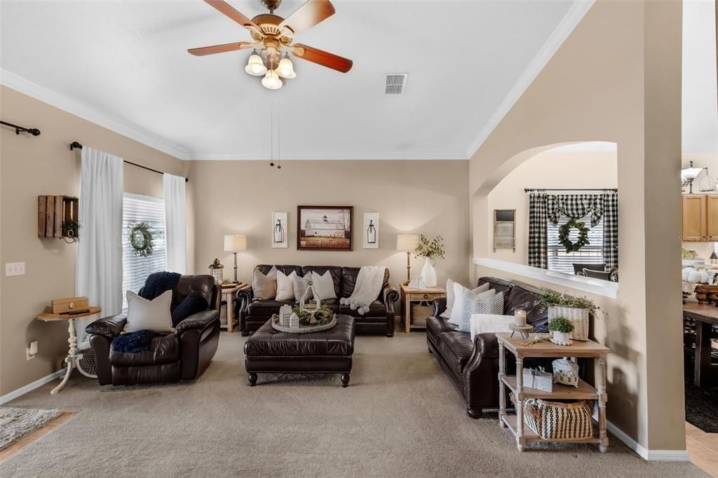 Active With Contract: $375,000 (4 beds, 2 baths, 2144 Square Feet)