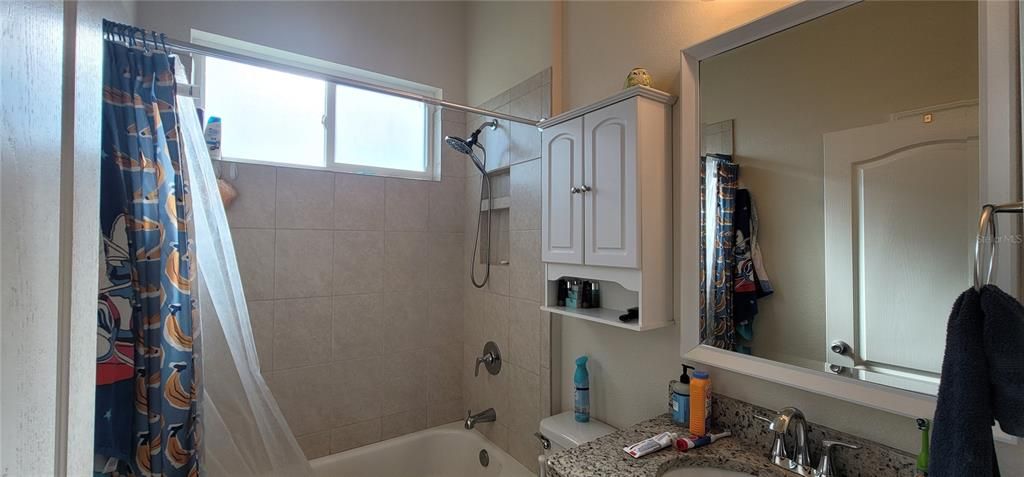 出租: $3,000 (3 贝兹, 2 浴室, 1772 平方英尺)