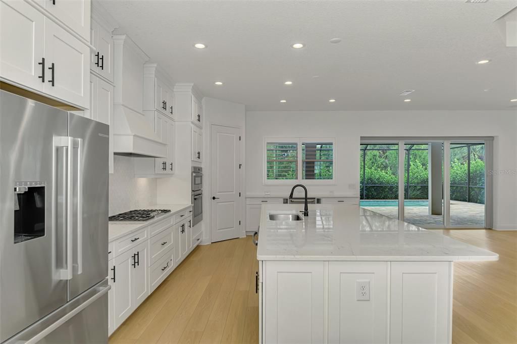 На продажу: $1,125,000 (4 спален, 3 ванн, 2874 Квадратных фут)