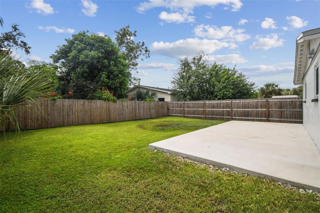 Под контрактом: $305,000 (3 спален, 2 ванн, 912 Квадратных фут)